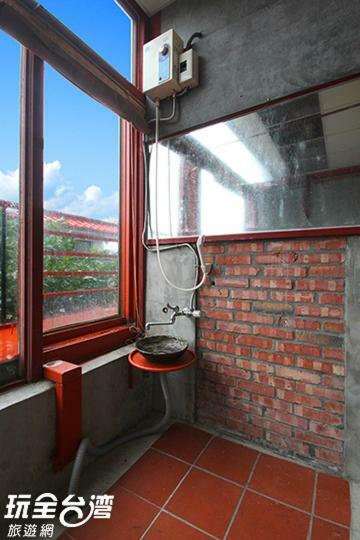 Museum Traveler'S Bnb Sanzhi Extérieur photo